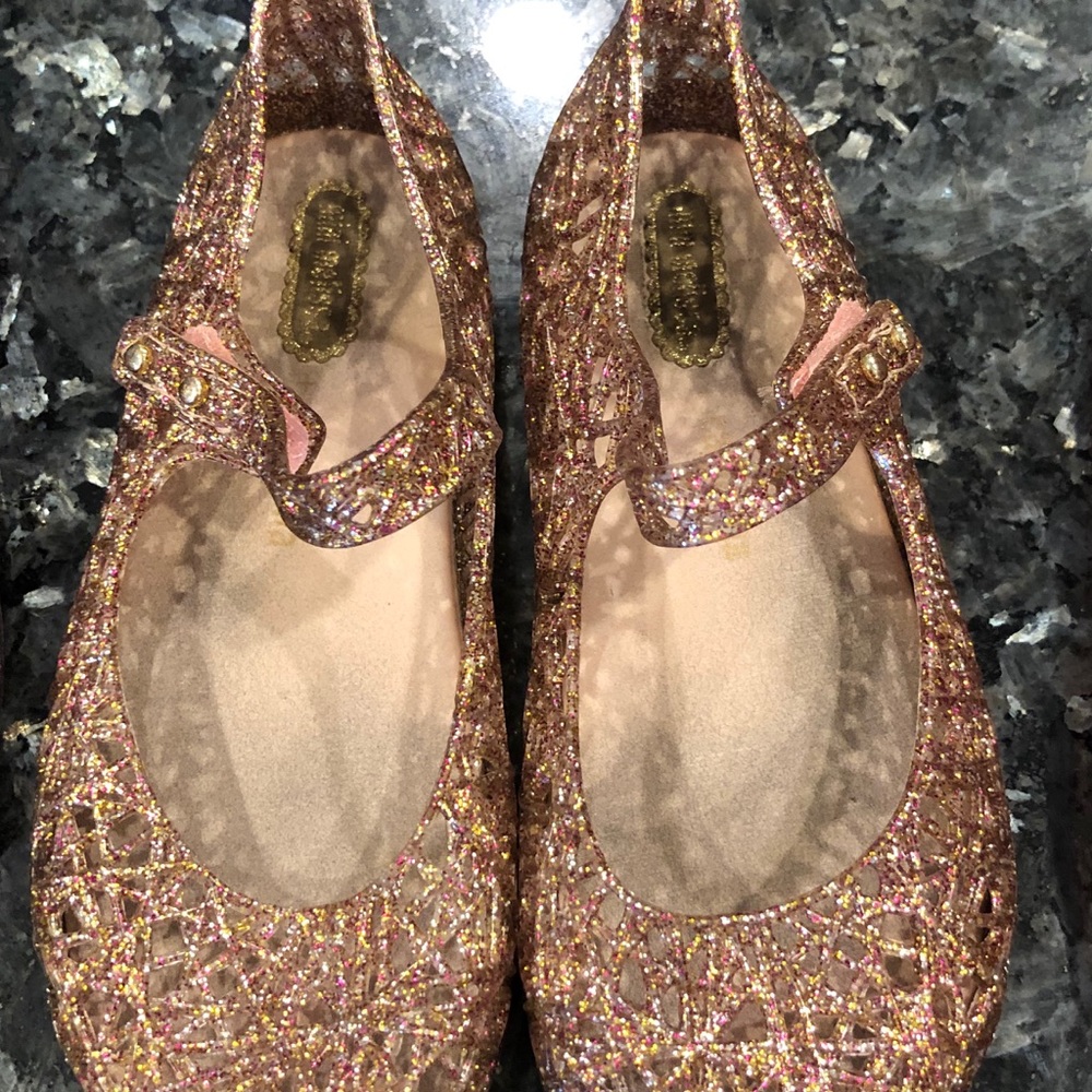 🎊SOLD🎊Mini melissa ~ Rose Gold Zig Zags ~ Sz 10